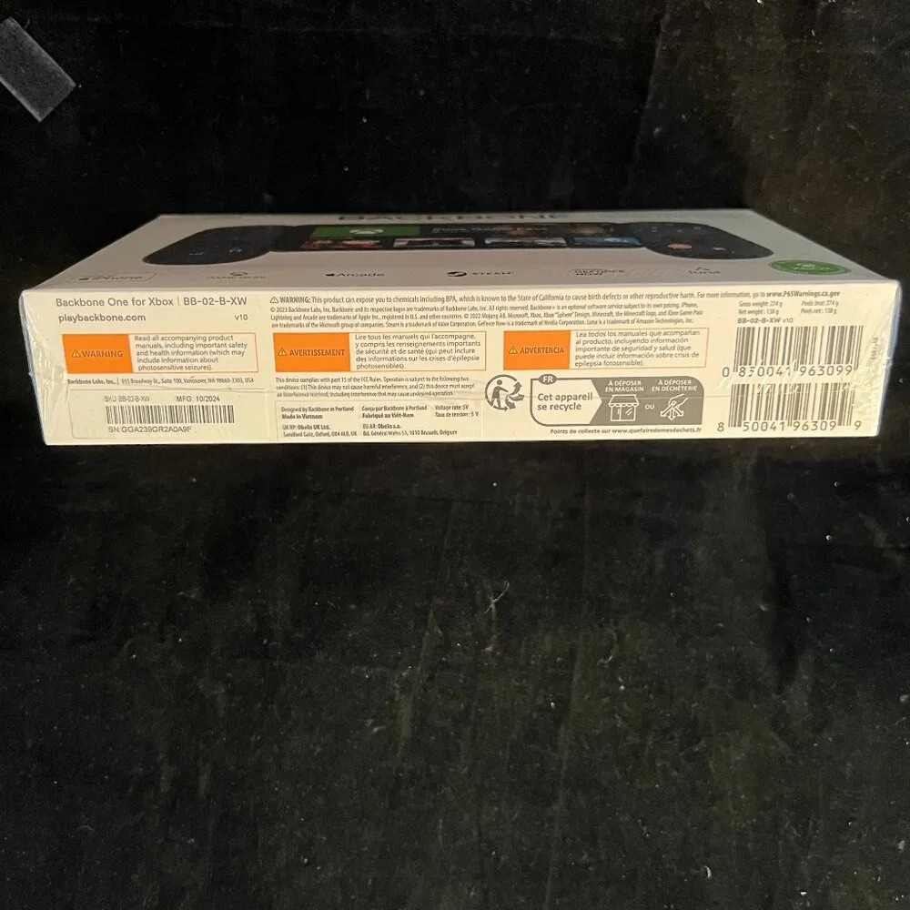 Backbone One Lightning Mobile Gaming Controller NIB